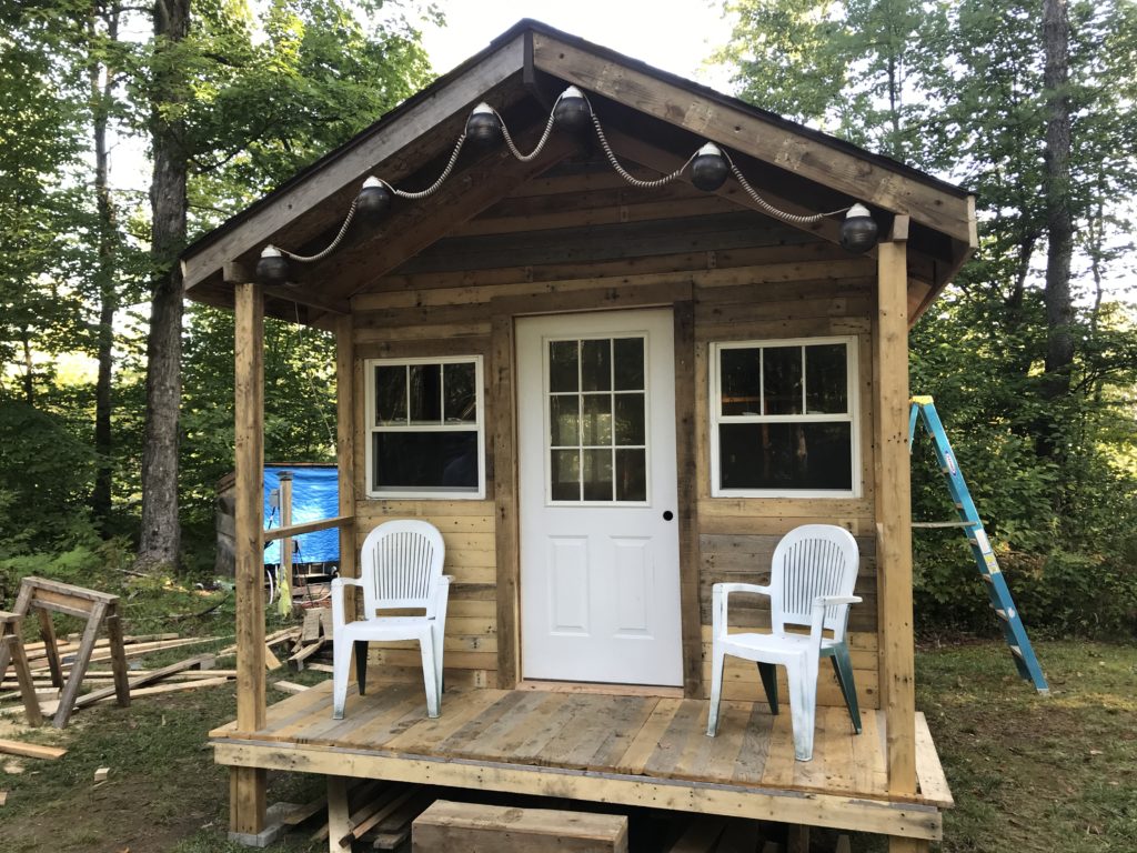 Free Pallet Cabin